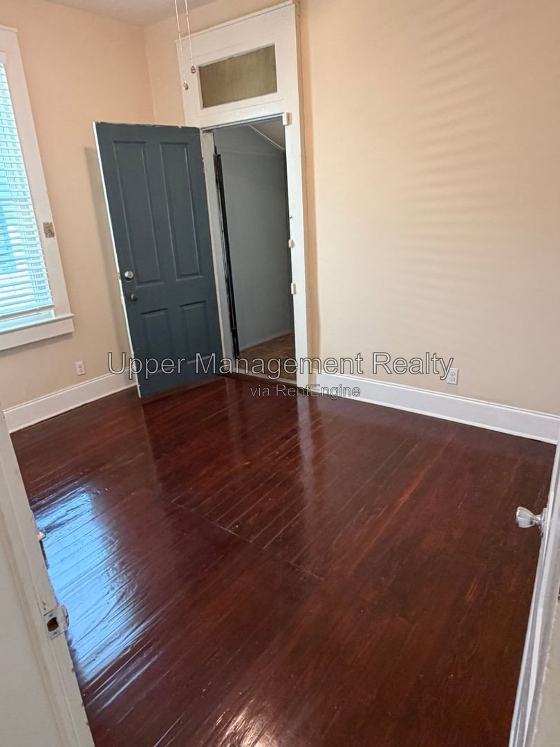 Gallery Image 9