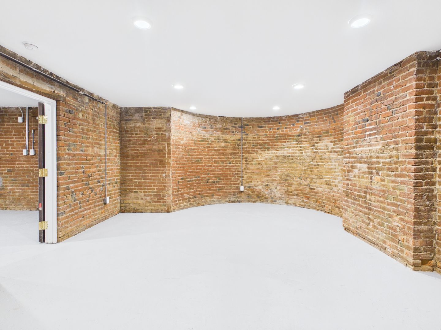 Gallery Image 17