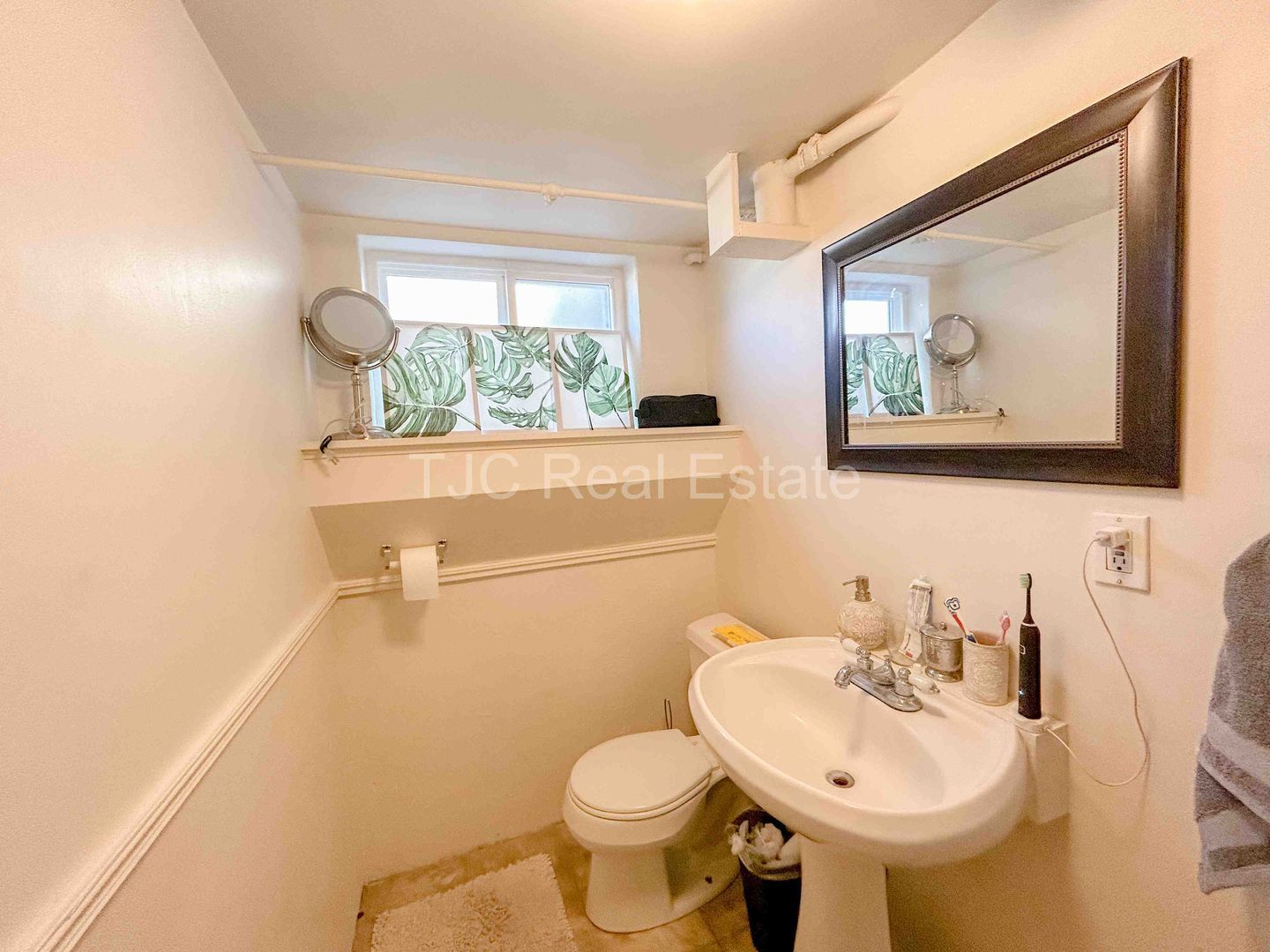 Gallery Image 14