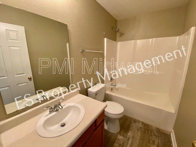 Gallery Image 16