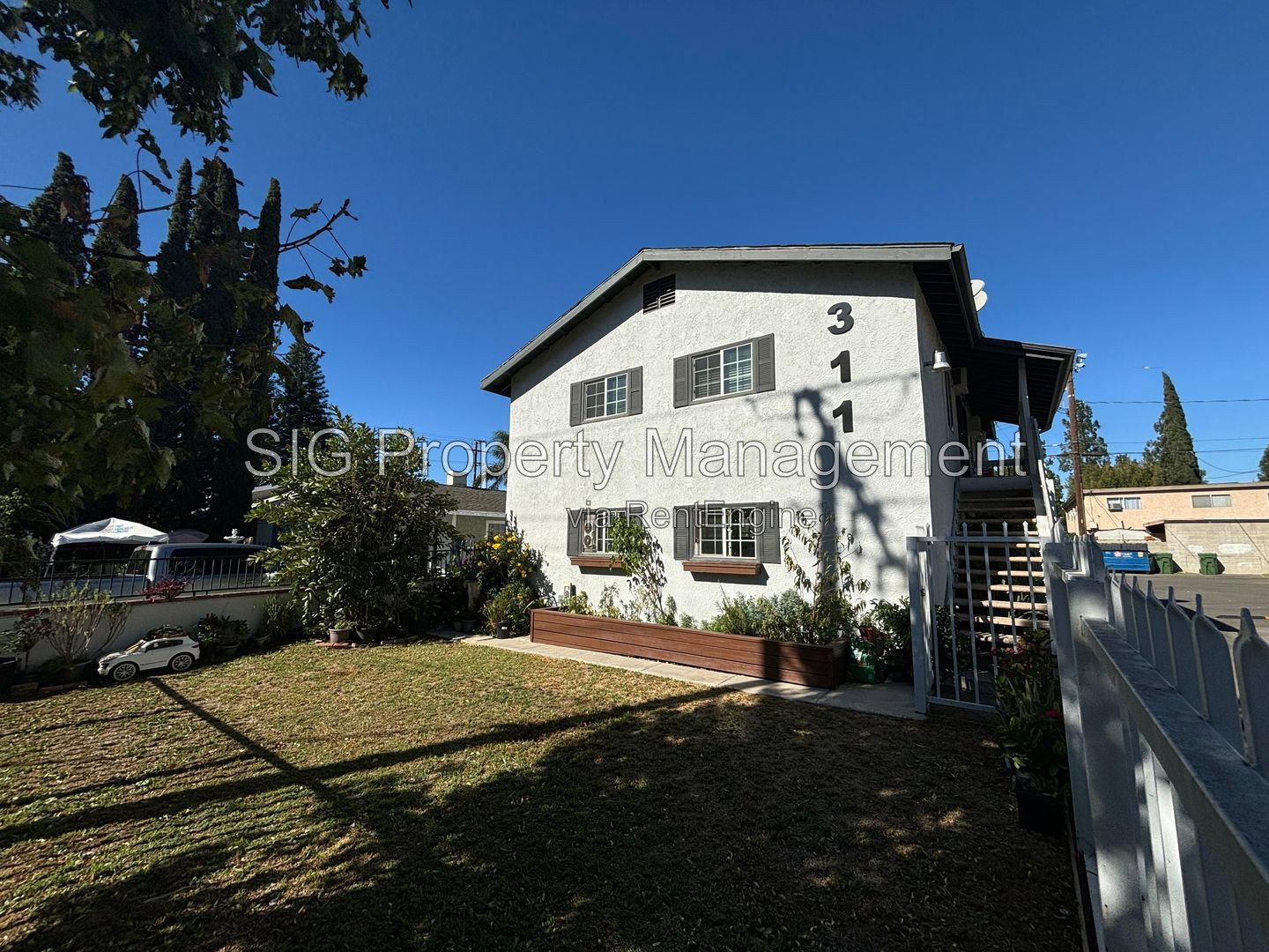 Gallery Image 0