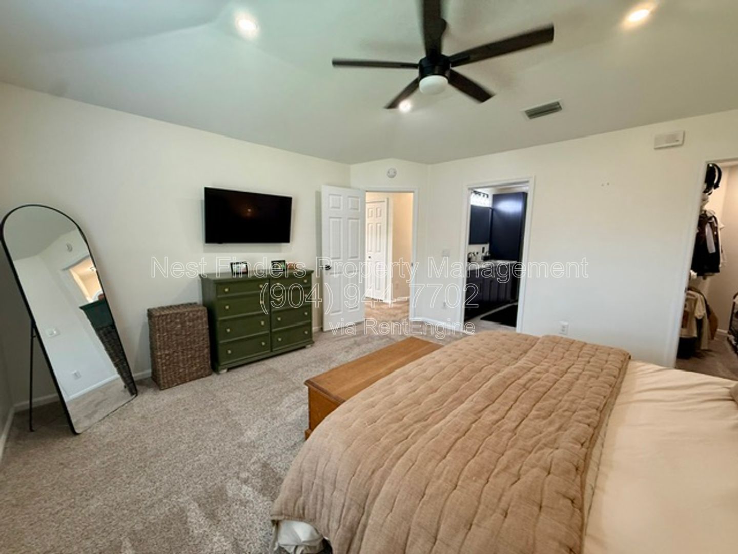 Gallery Image 19