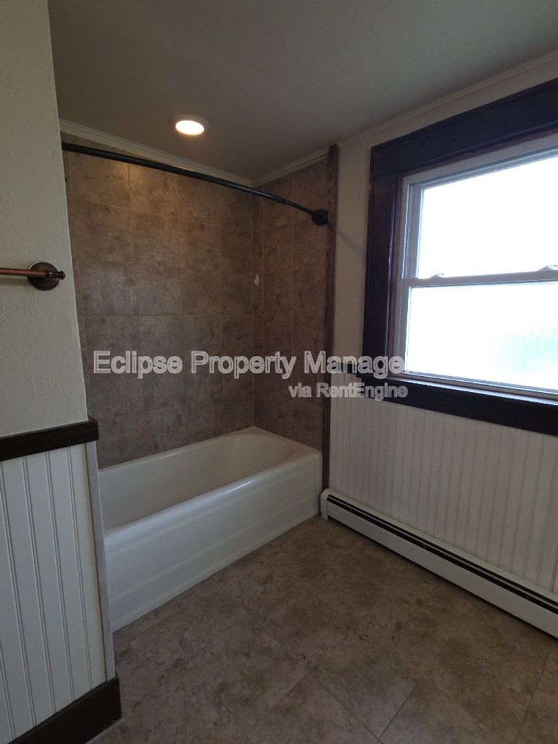 Gallery Image 16