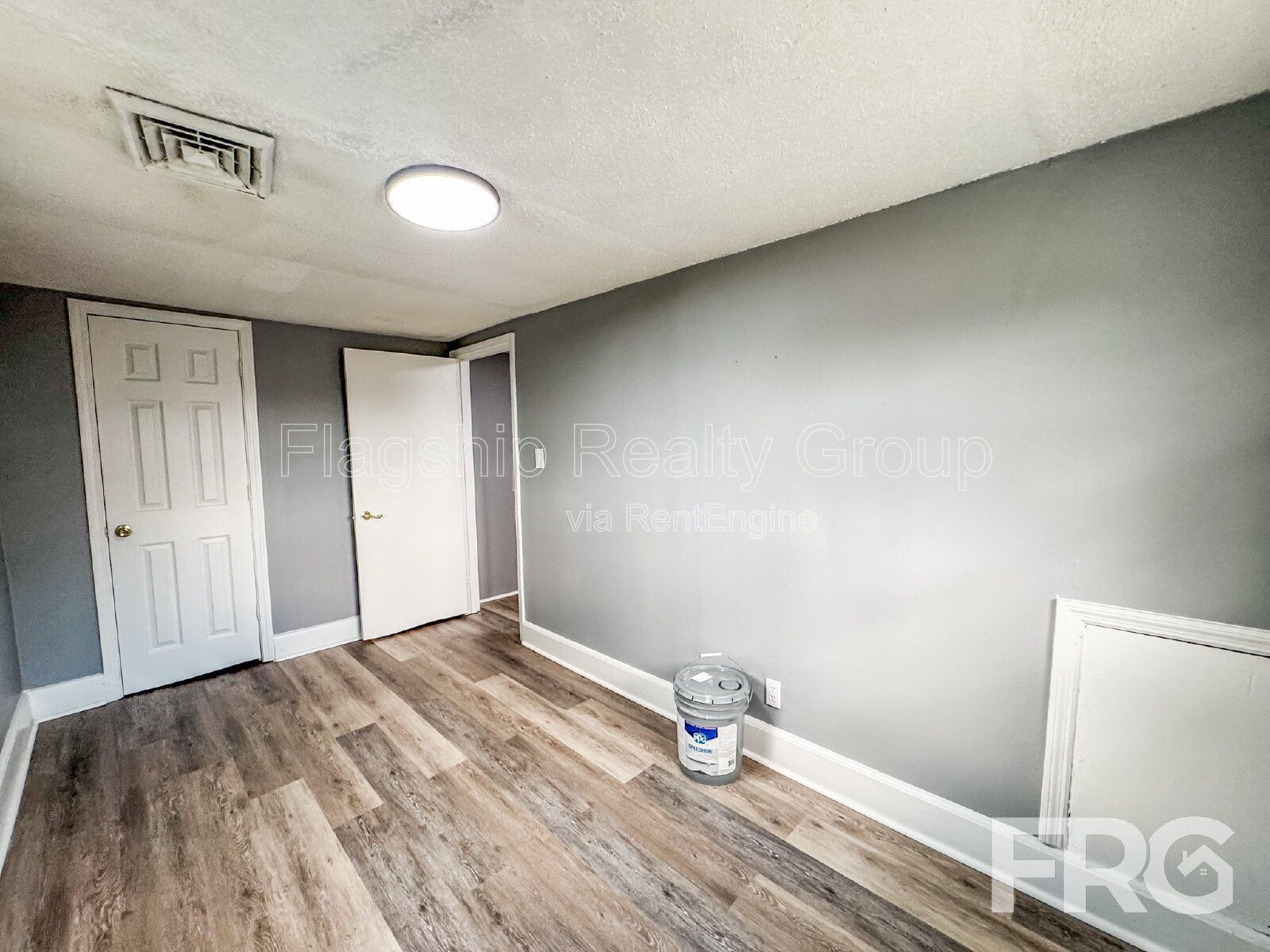 Gallery Image 18