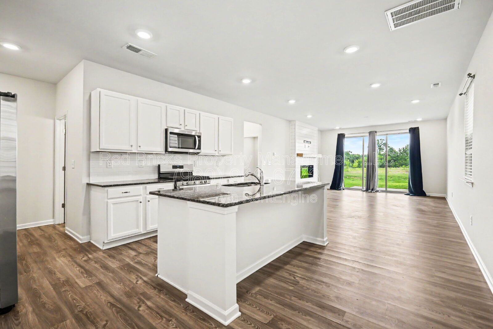 Gallery Image 13