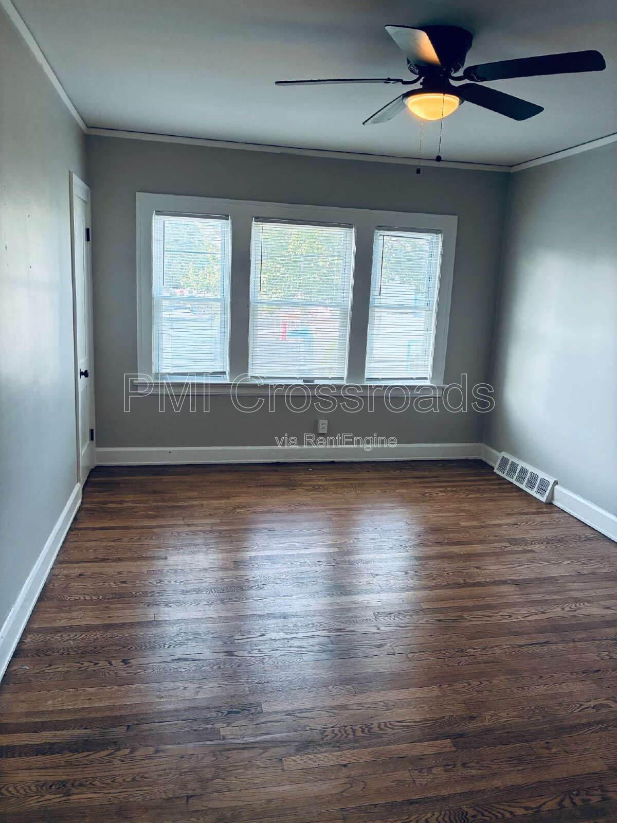 Gallery Image 19