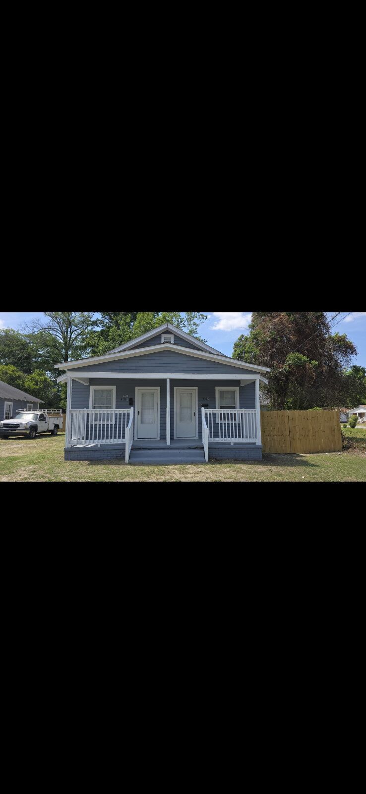 Gallery Image 0