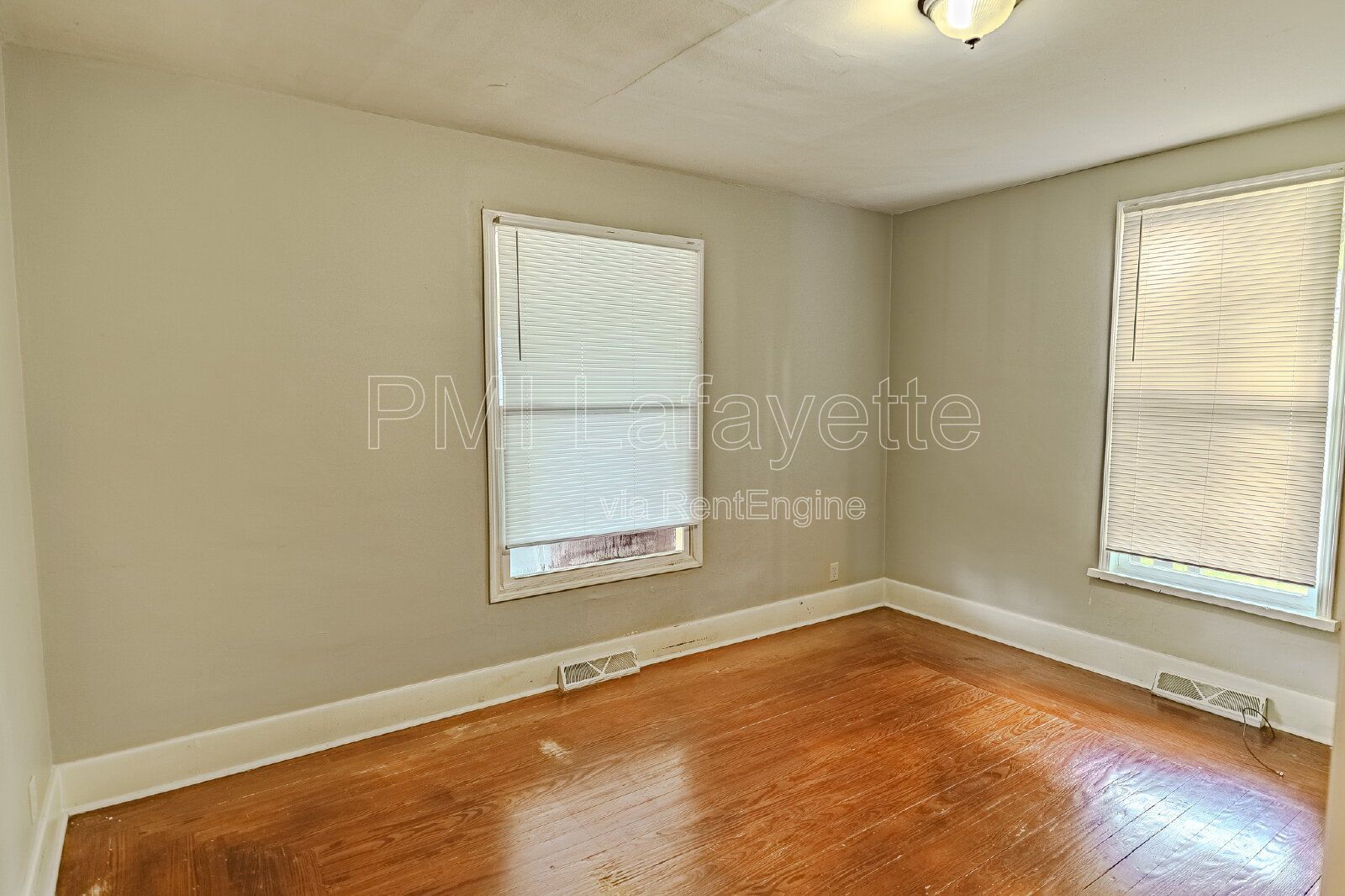 Gallery Image 16