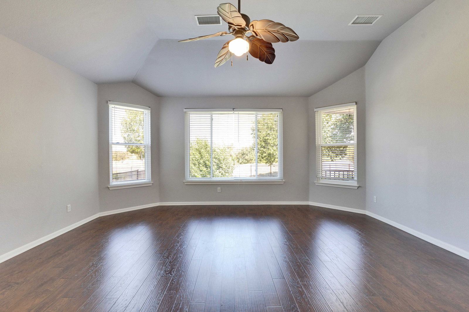 Gallery Image 19