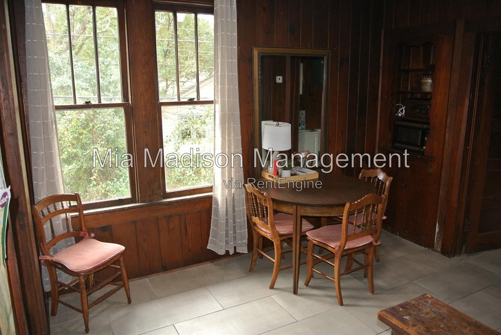 Gallery Image 10