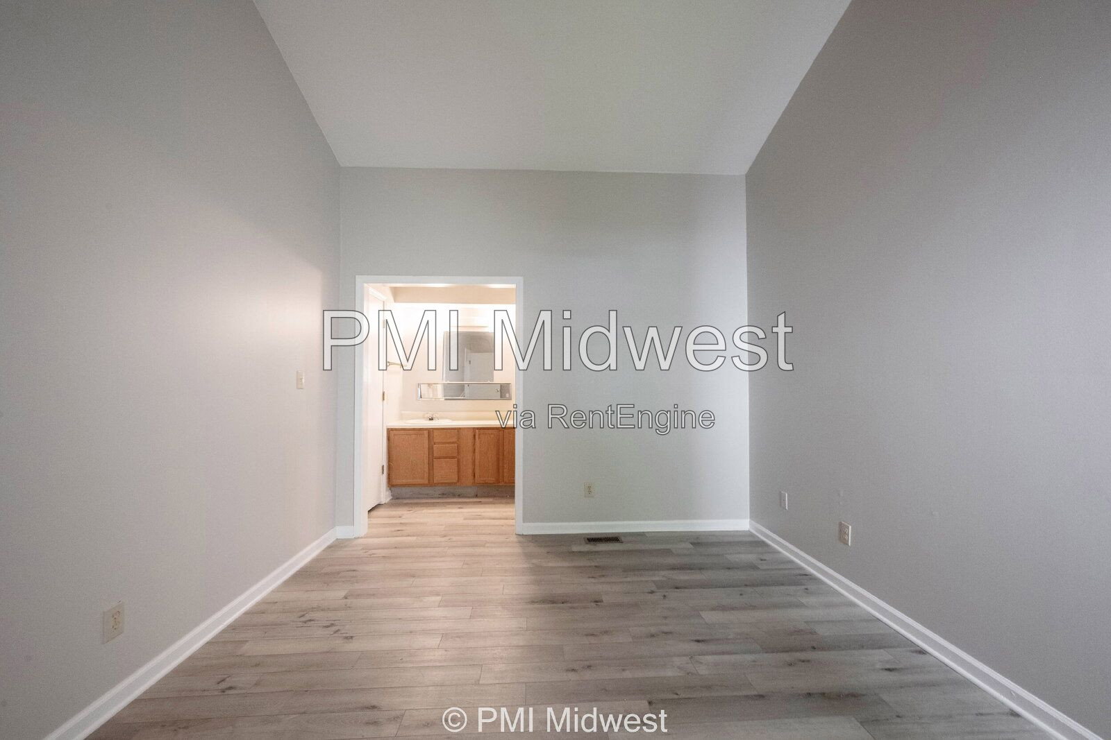 Gallery Image 16