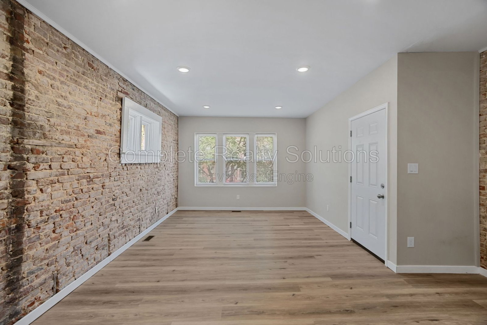 Gallery Image 16