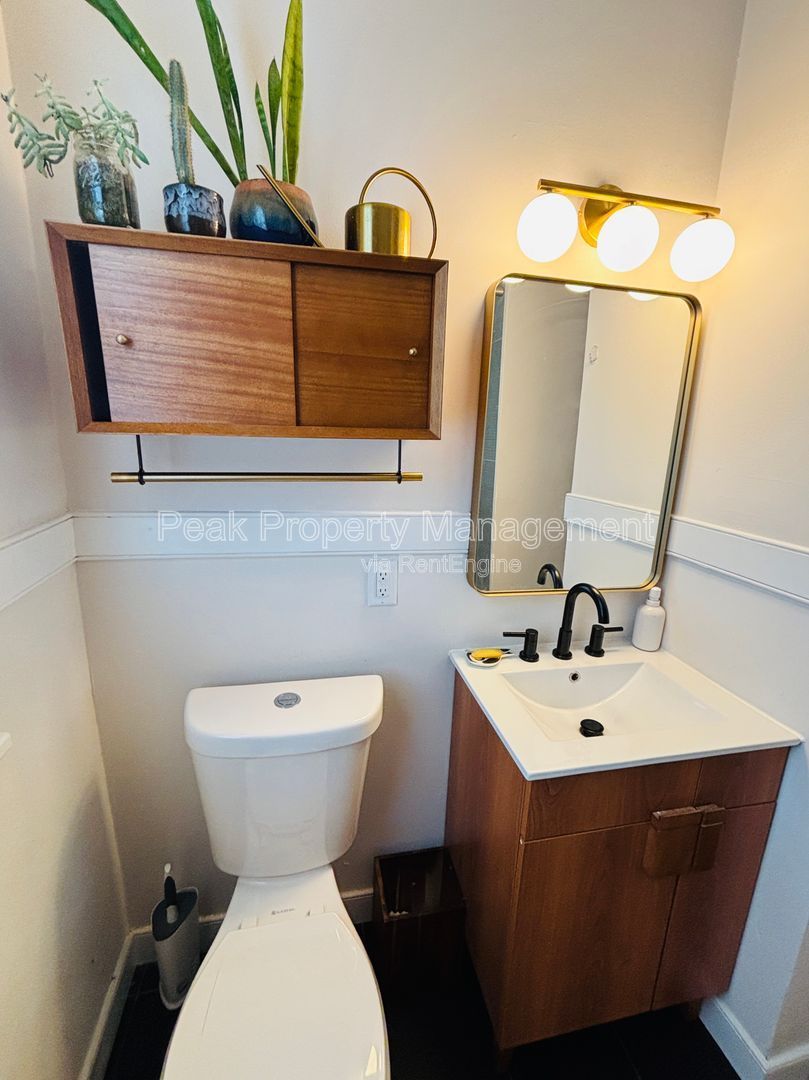 Gallery Image 15