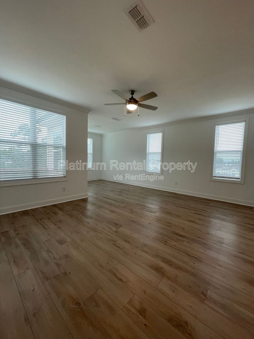 Gallery Image 45