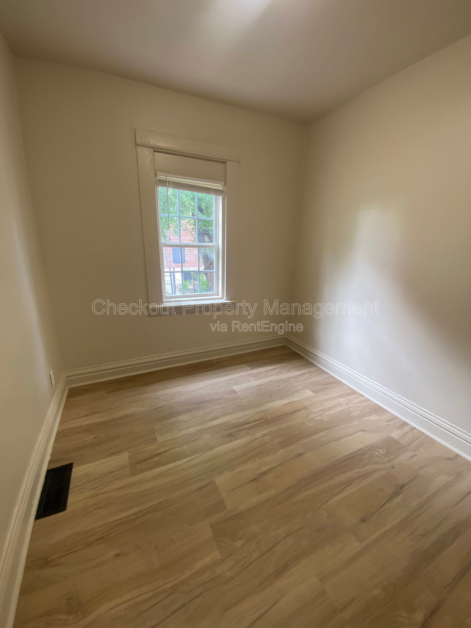 Gallery Image 19