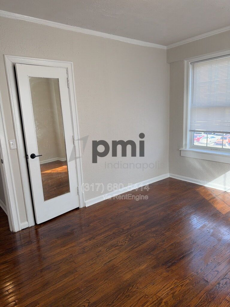 Gallery Image 13
