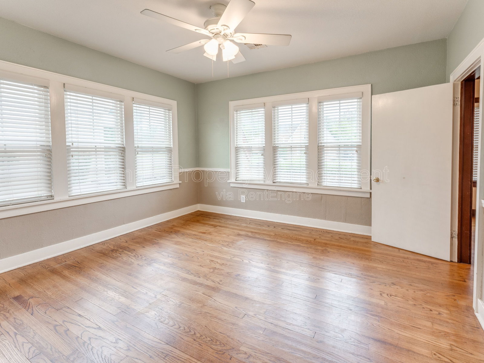 Gallery Image 14
