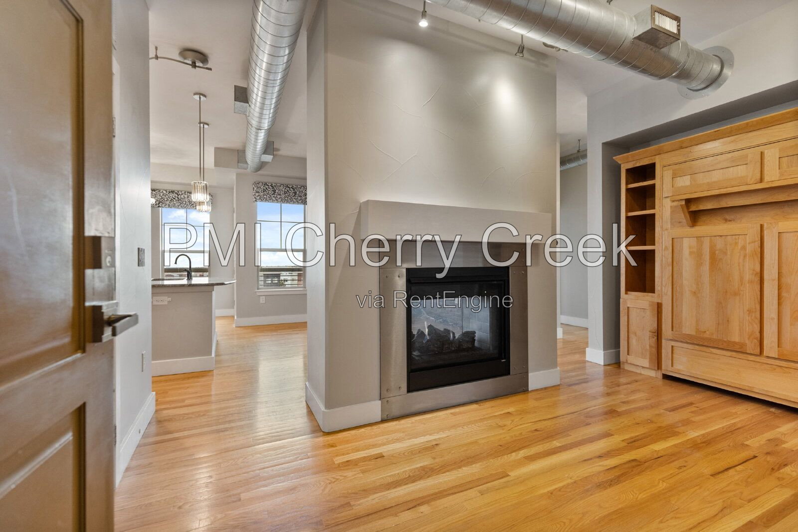 Gallery Image 0