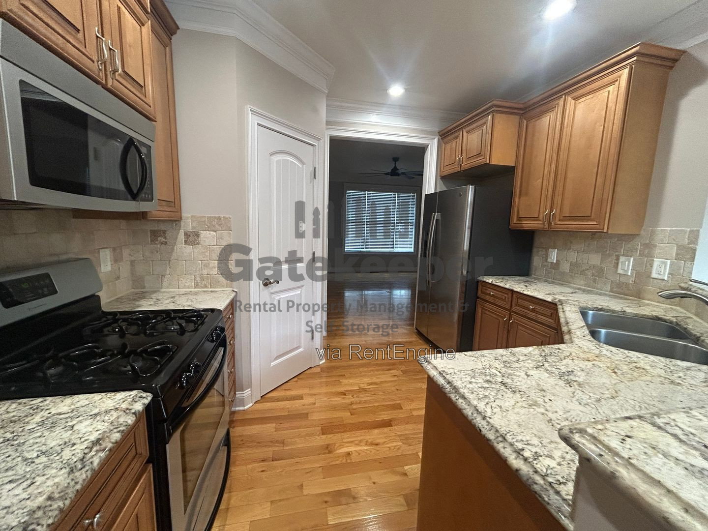 Gallery Image 16