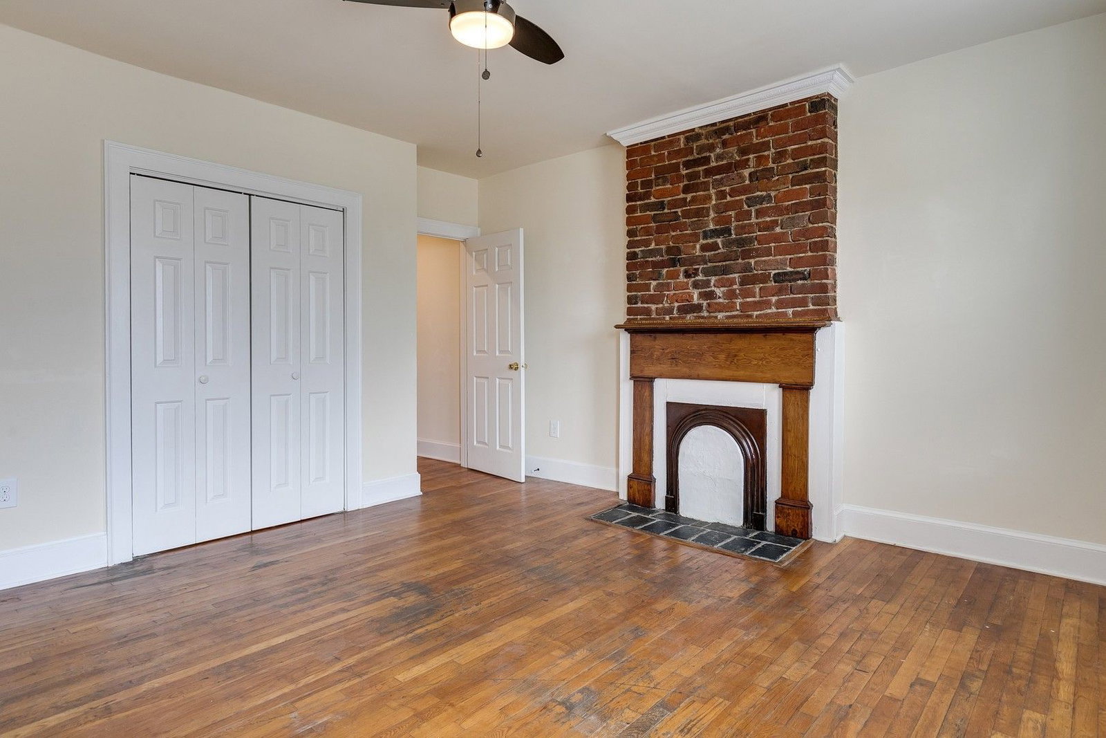 Gallery Image 15