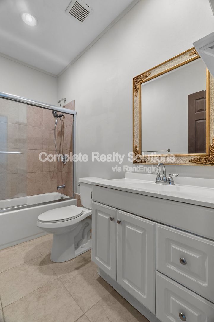Gallery Image 43