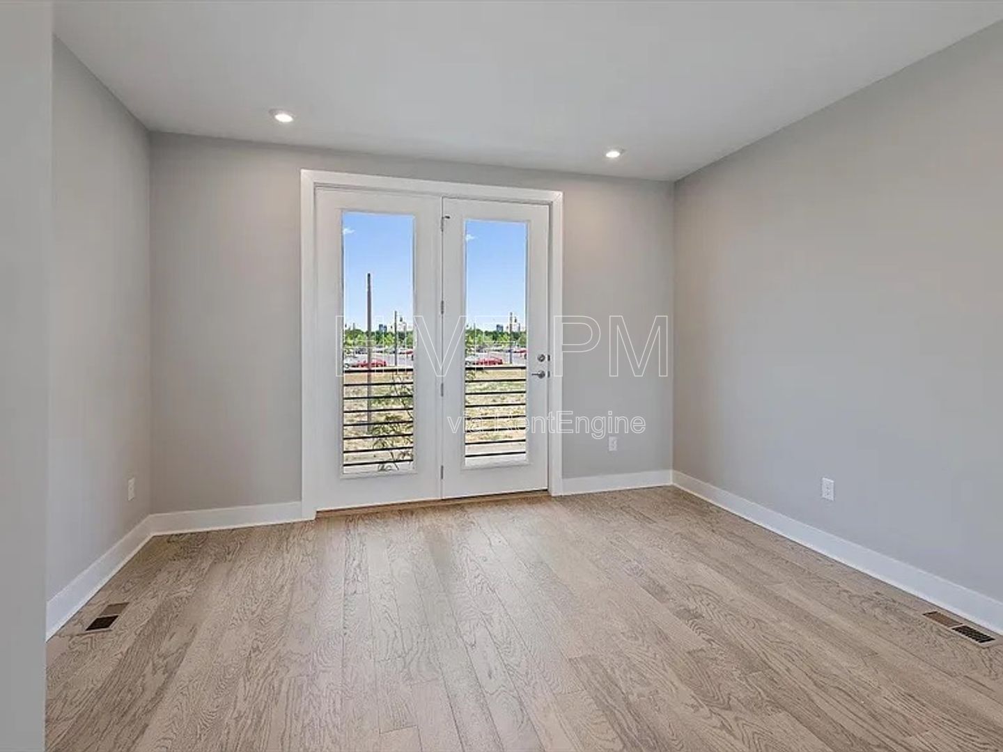 Gallery Image 18