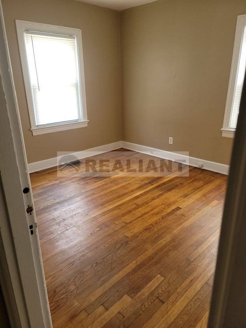 Gallery Image 17