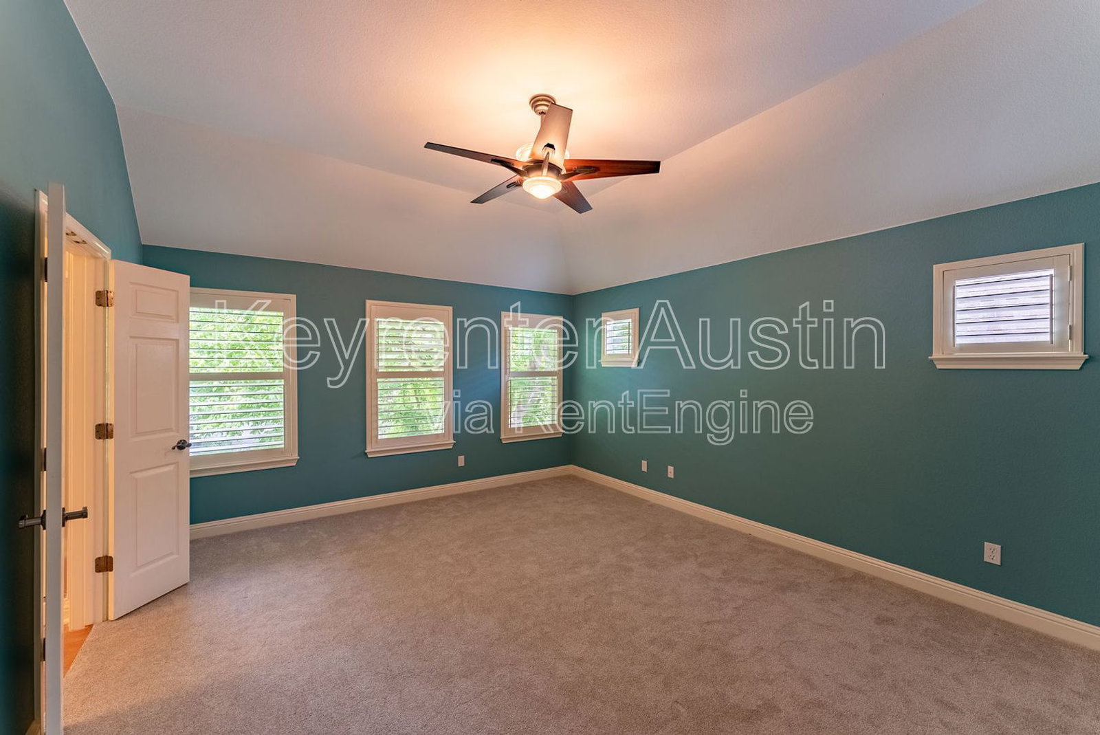 Gallery Image 25