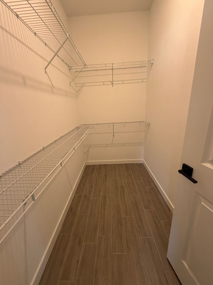 Gallery Image 16