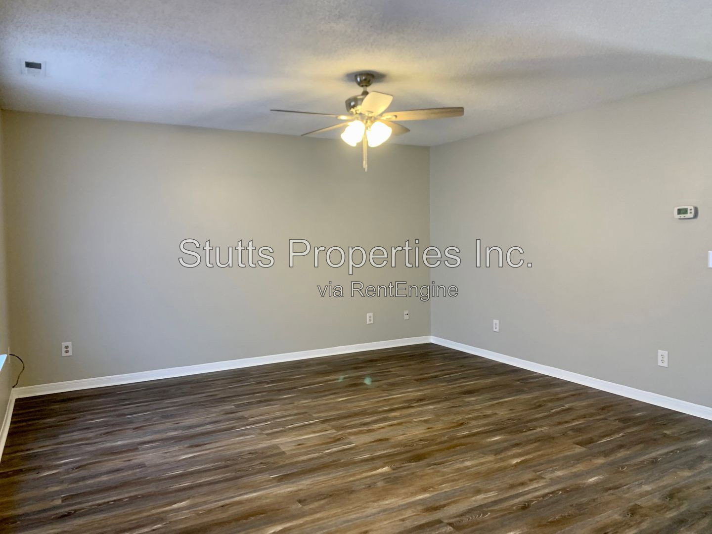 Gallery Image 0