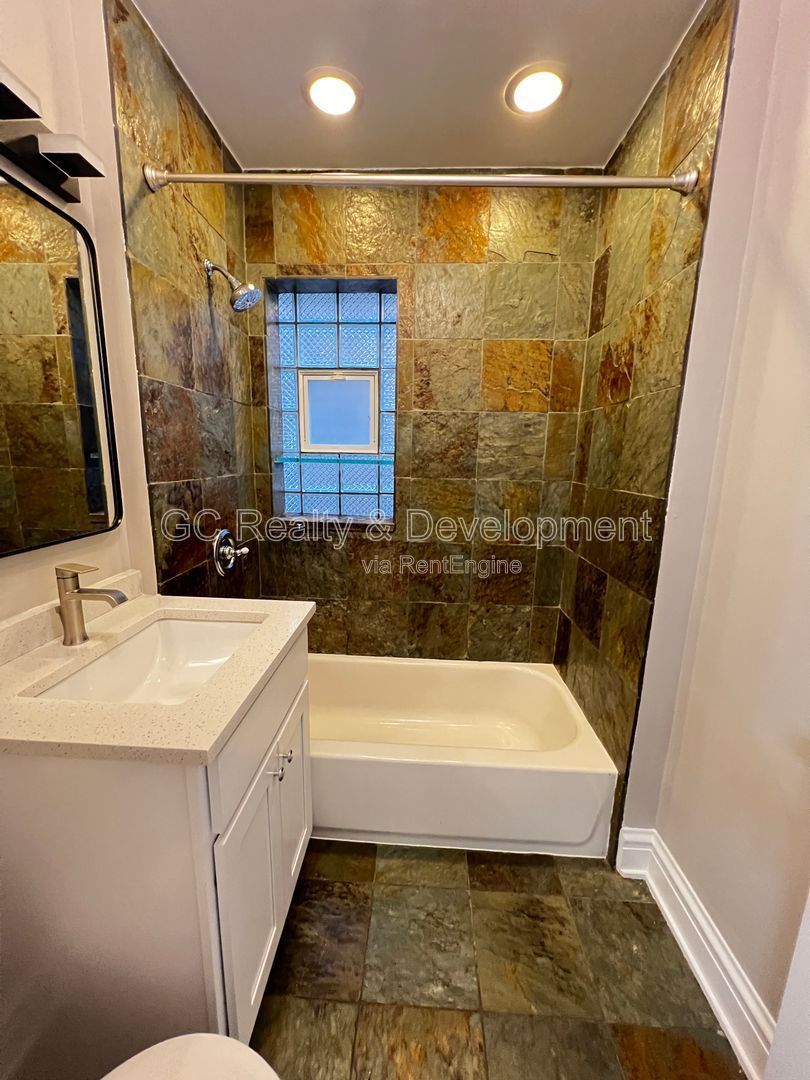 Gallery Image 16