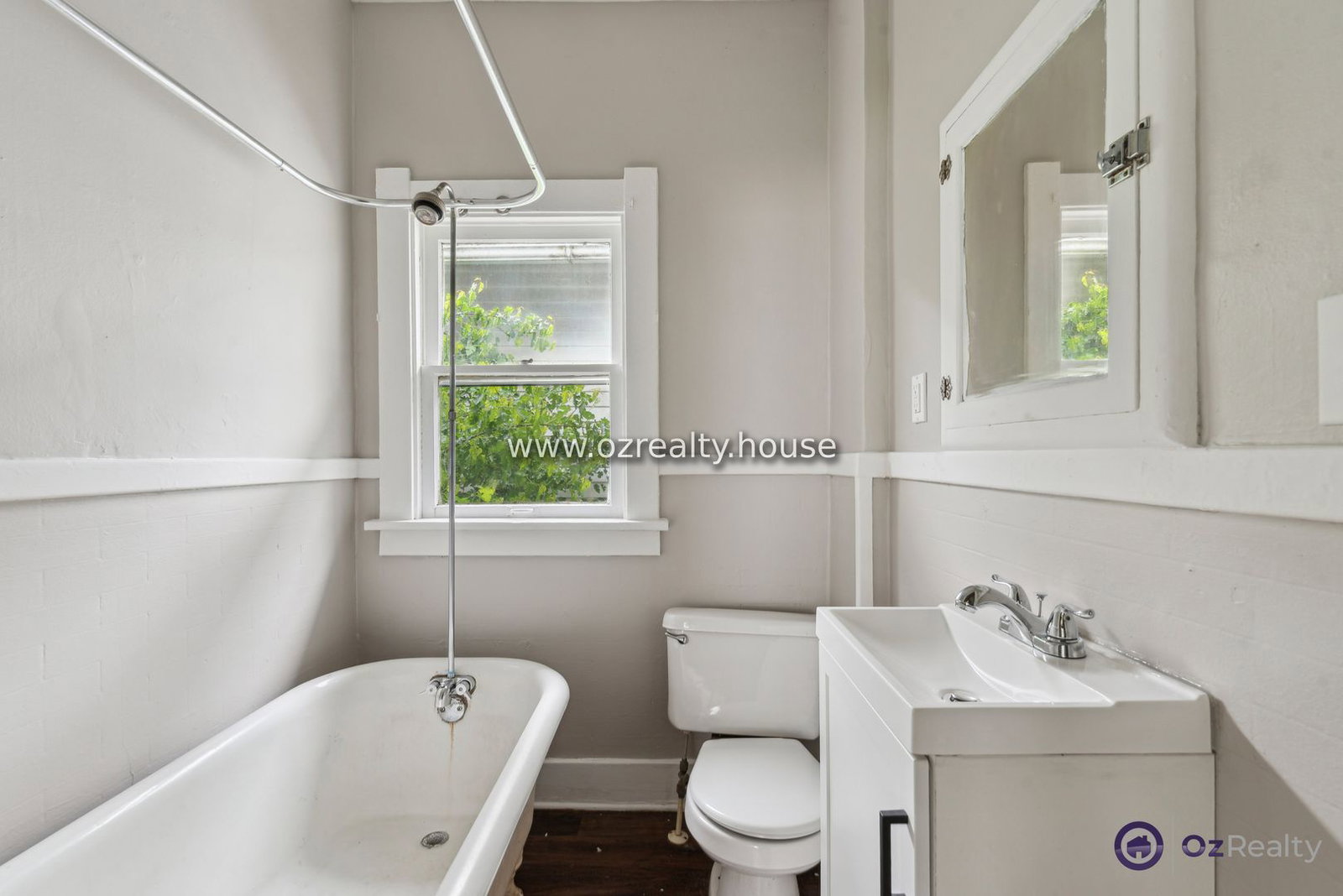 Gallery Image 12