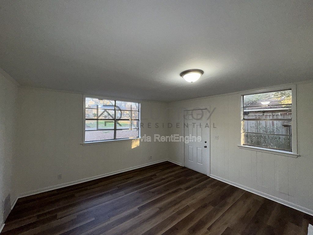 Gallery Image 20
