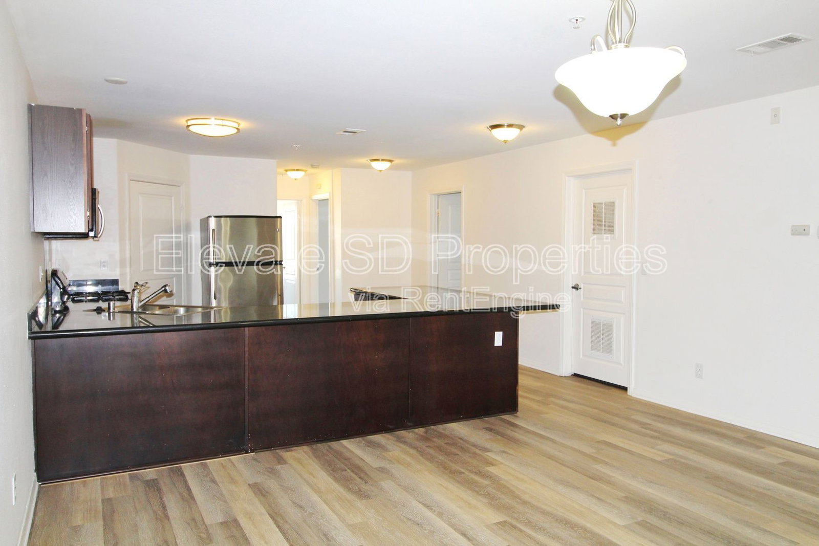 Gallery Image 0