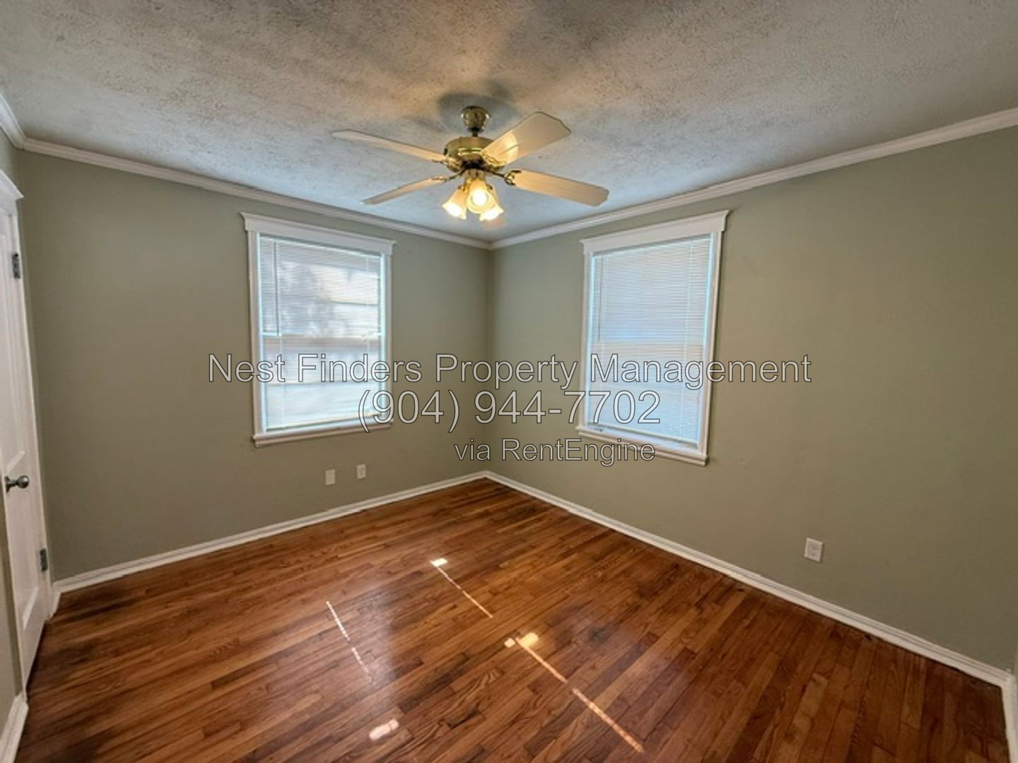 Gallery Image 16