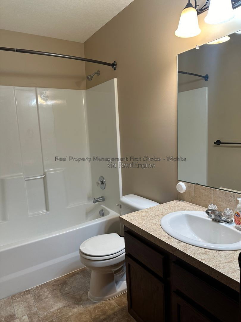 Gallery Image 17