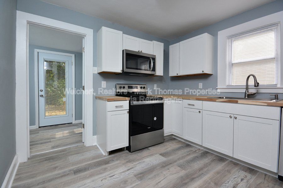 Gallery Image 17