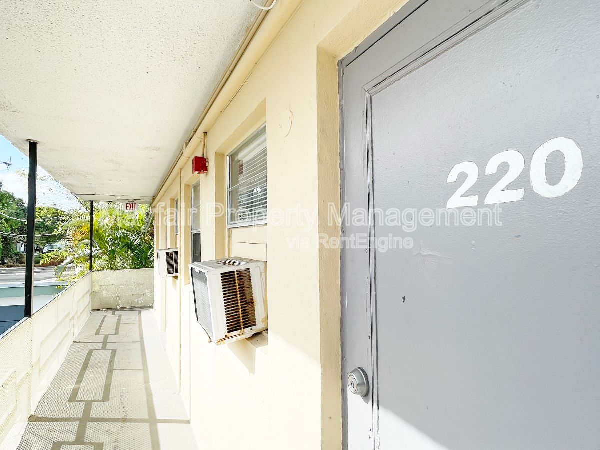 Gallery Image 0