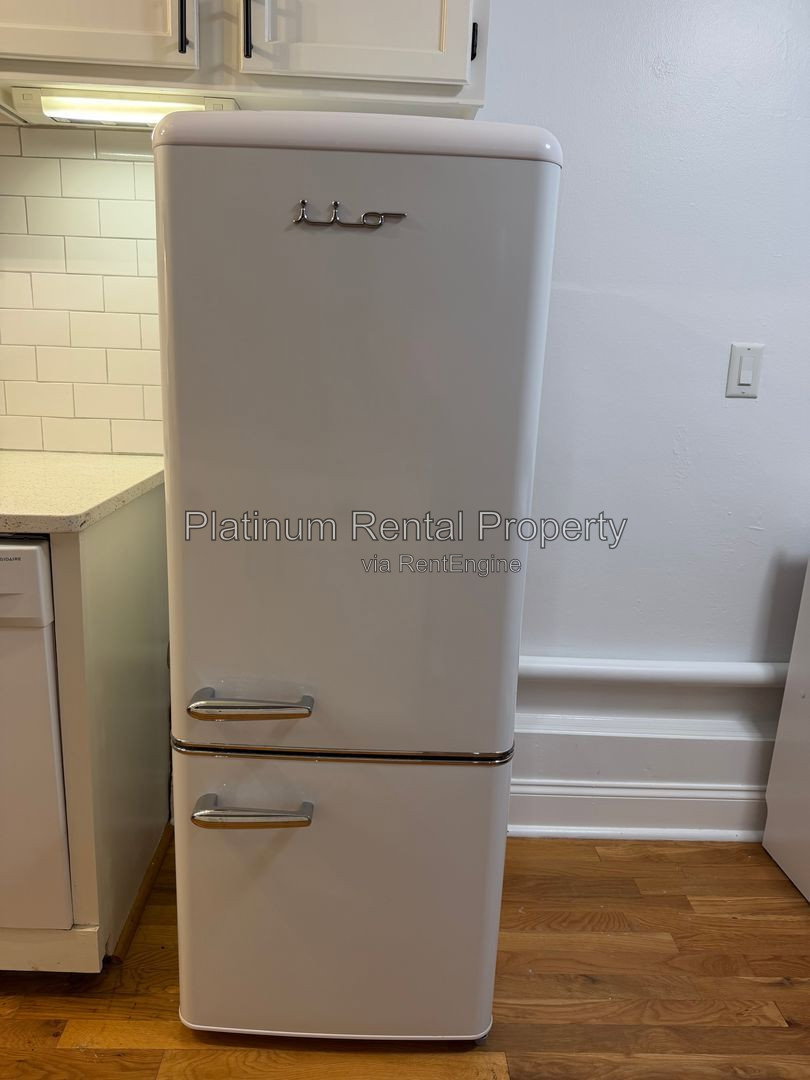 Gallery Image 13