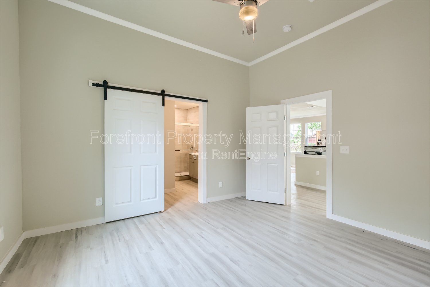 Gallery Image 19