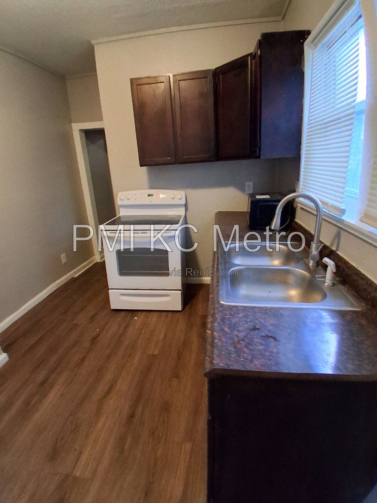 Gallery Image 18