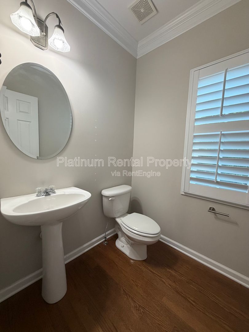 Gallery Image 14
