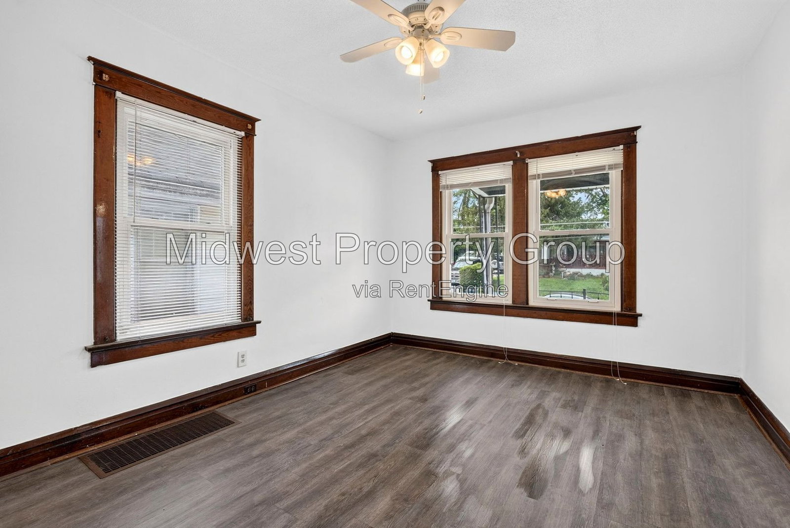Gallery Image 19