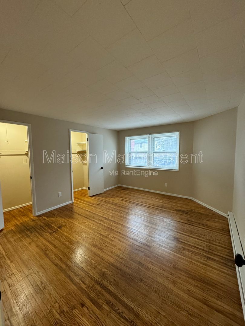 Gallery Image 13