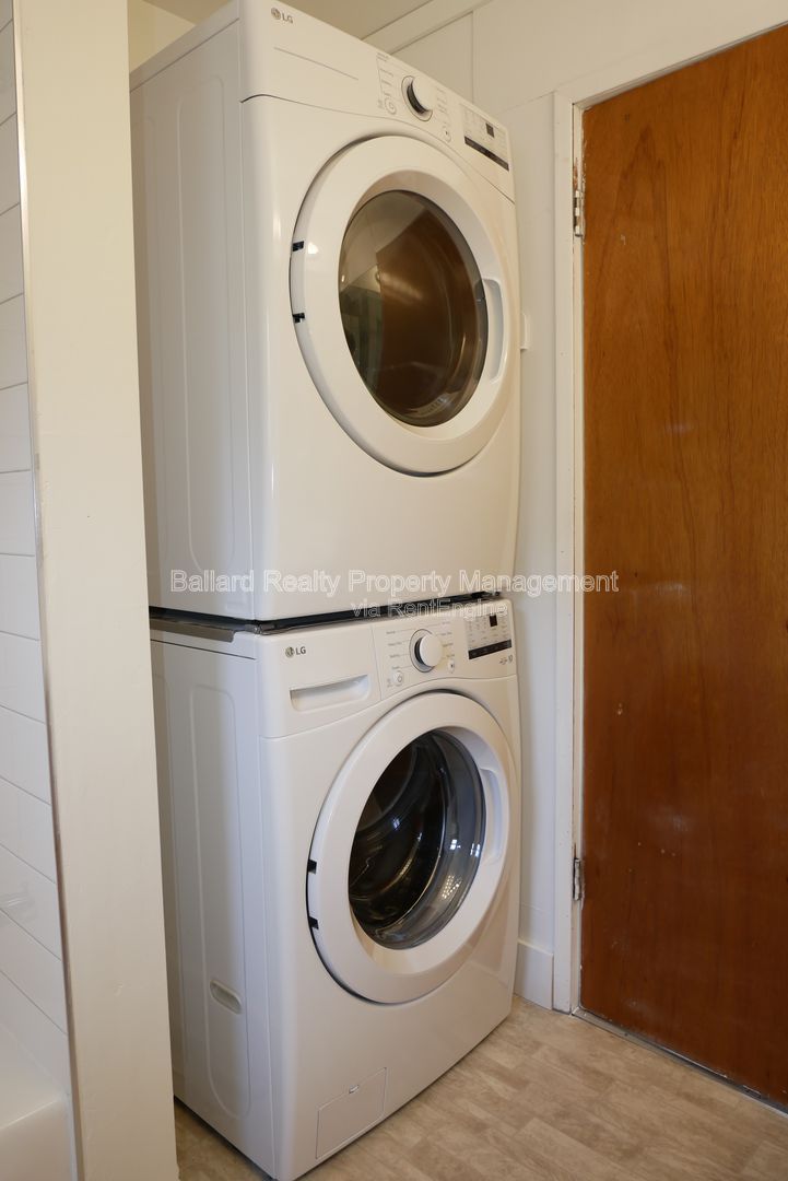 Gallery Image 17