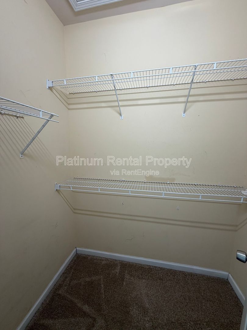 Gallery Image 16
