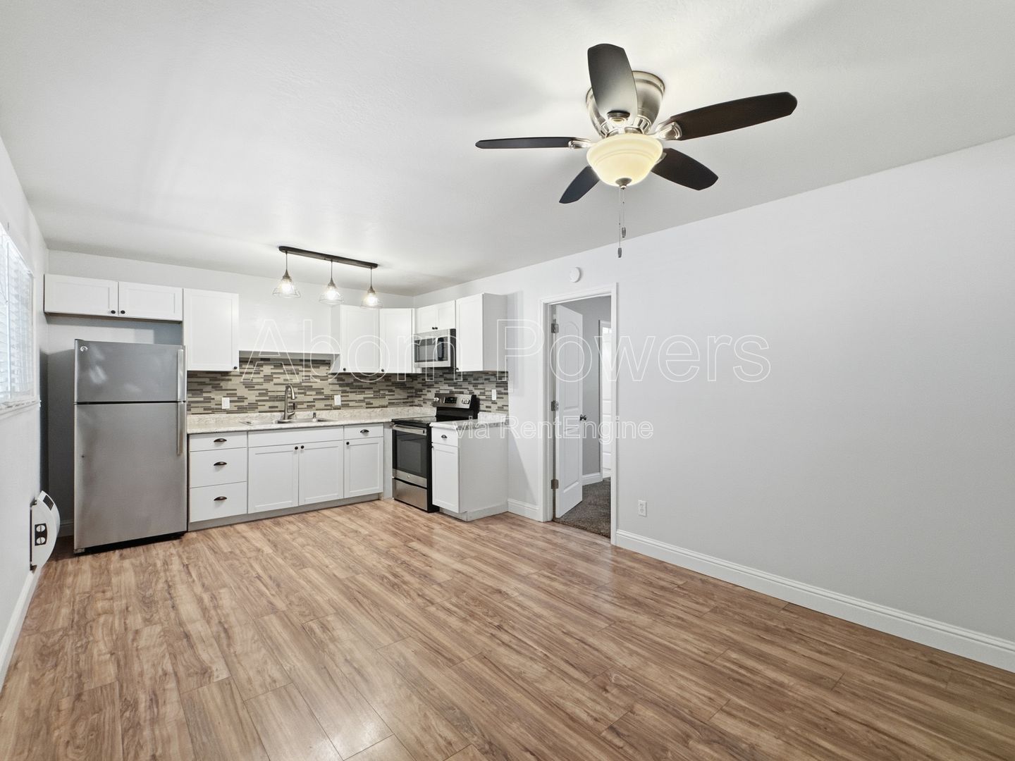 Gallery Image 0