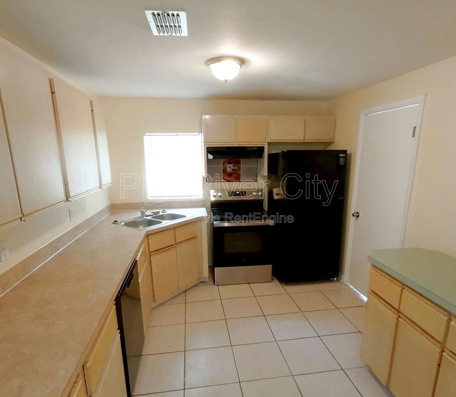 Gallery Image 0