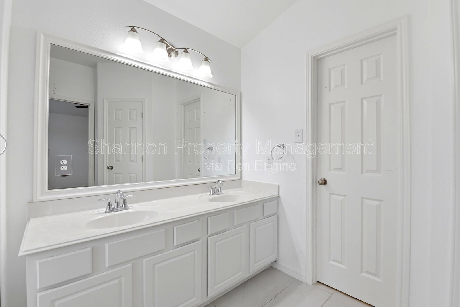 Gallery Image 32