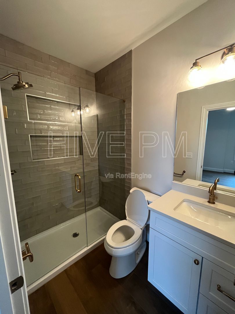 Gallery Image 17